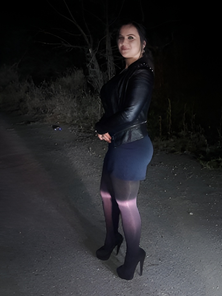 Элина привлекальеная девушка из Мегиона цена от 3000 руб