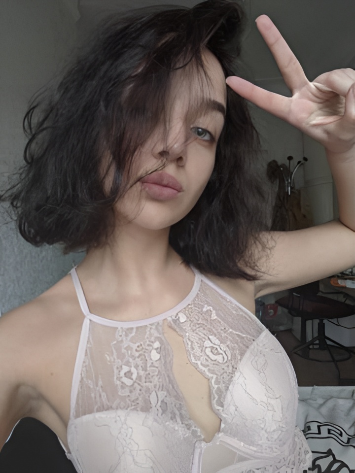 Вероника привлекальеная девушка из Мегиона цена от 2500 руб