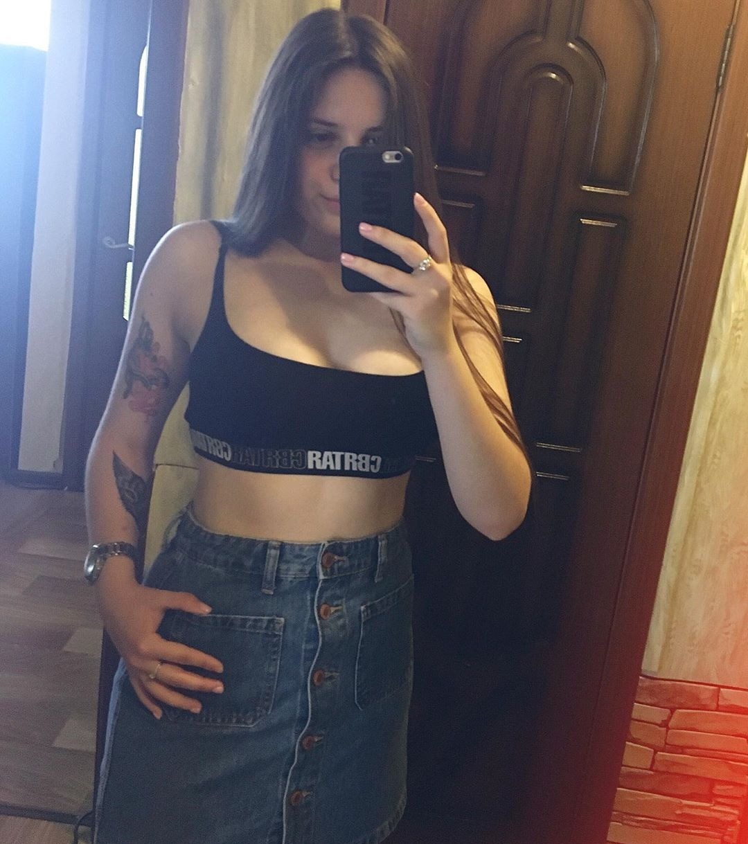 Рада привлекальеная девушка из Мегиона цена от 2000 руб