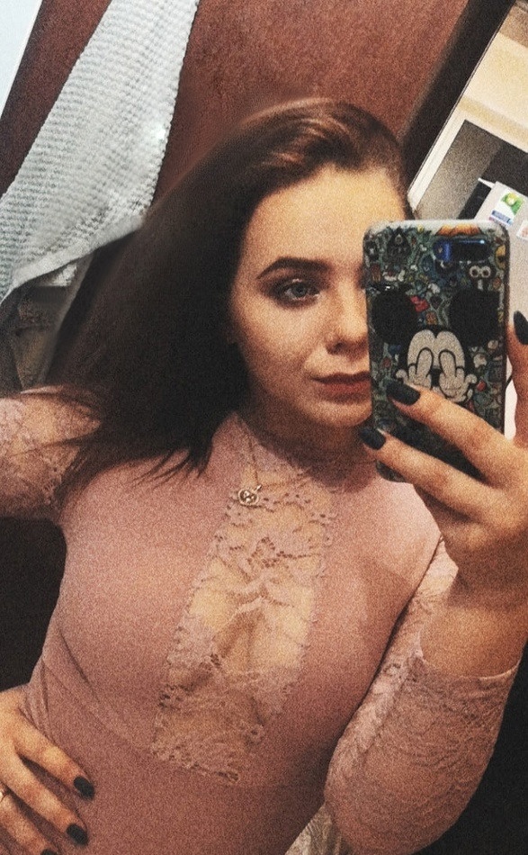 Карина привлекальеная девушка из Мегиона цена от 3500 руб