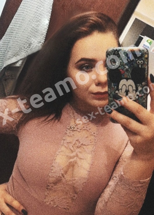 Карина привлекательная девушка из Мегиона цена от 3500 руб