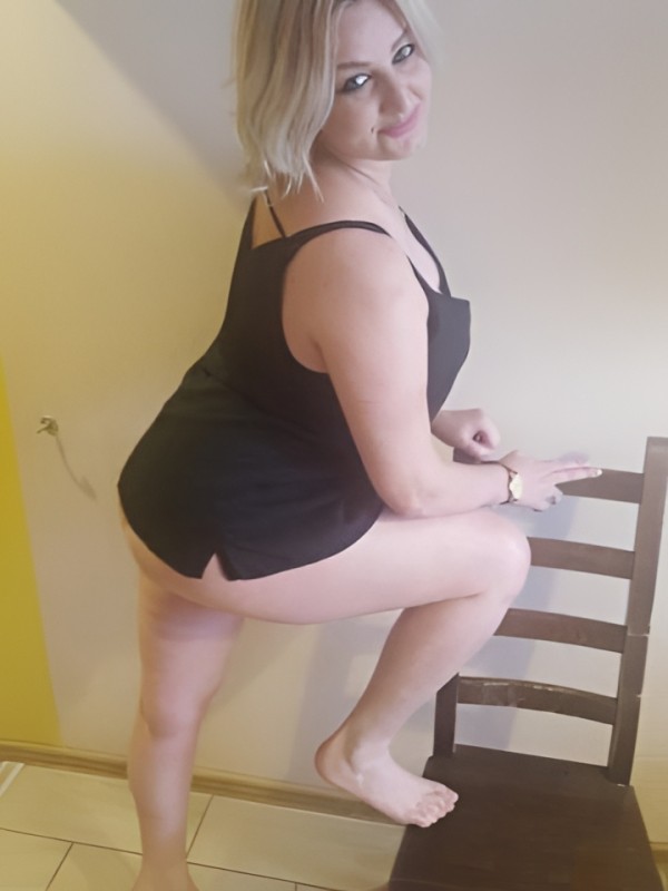 Илона привлекательная девушка из Мегиона цена от 4000 руб