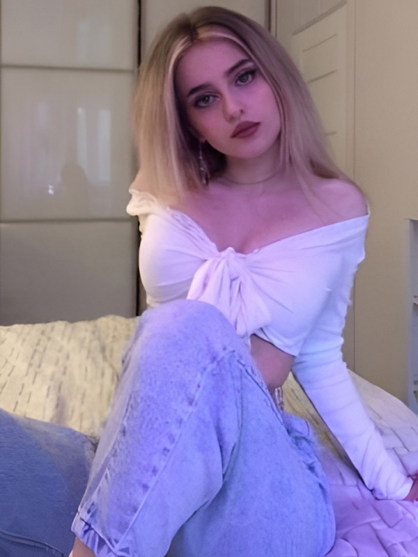 Ната привлекательная девушка из Мегиона цена от 5000 руб